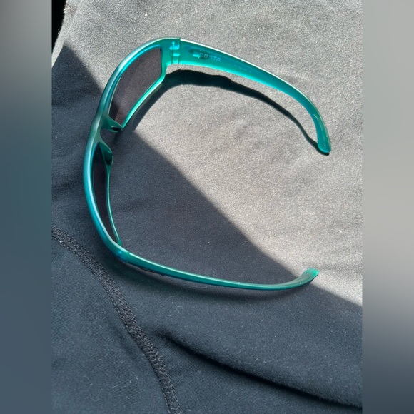 Costa Teal and Black Sunglasses - Picture 4 of 7